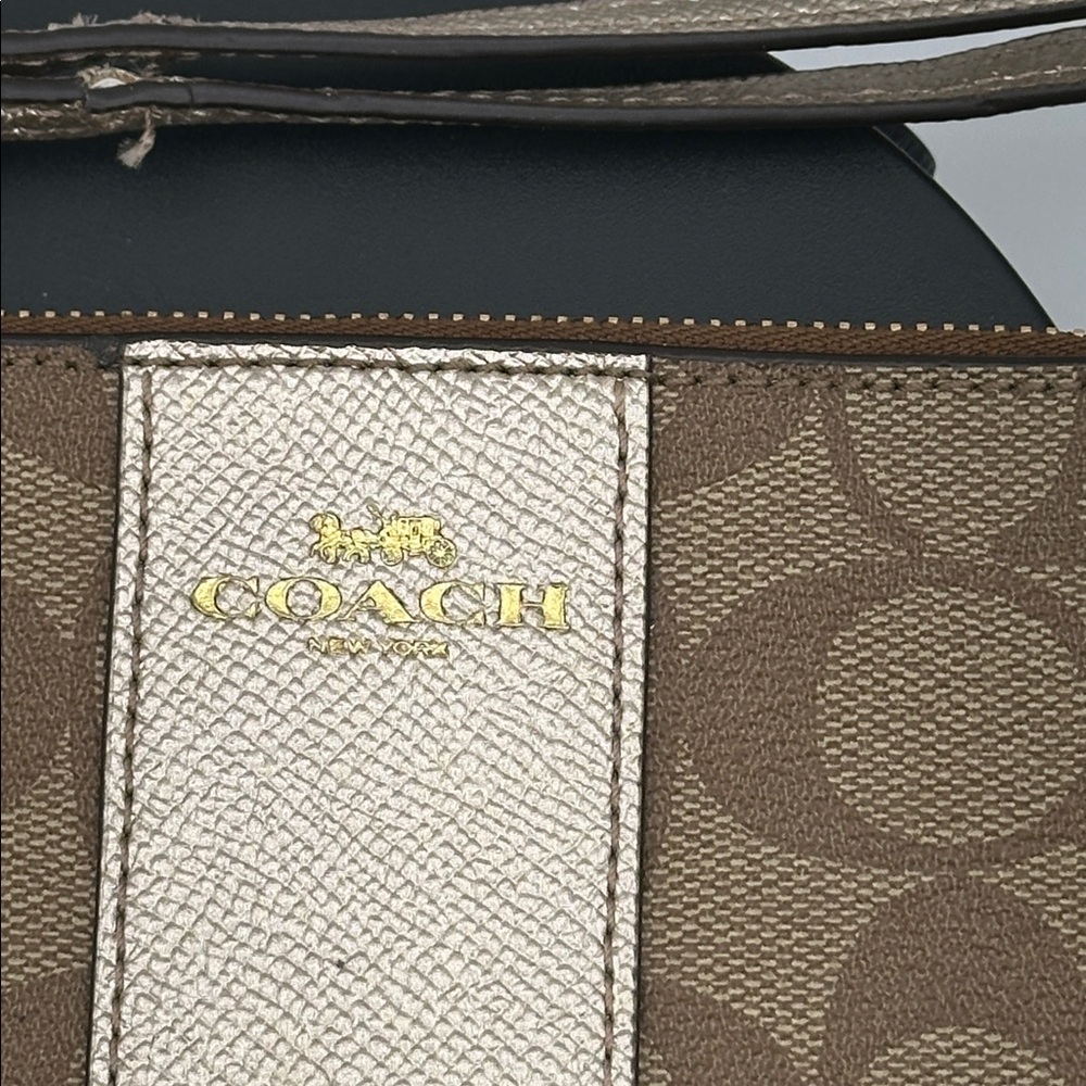 Coach Corner Zip Metallic wristlet you get both - Picture 3 of 10